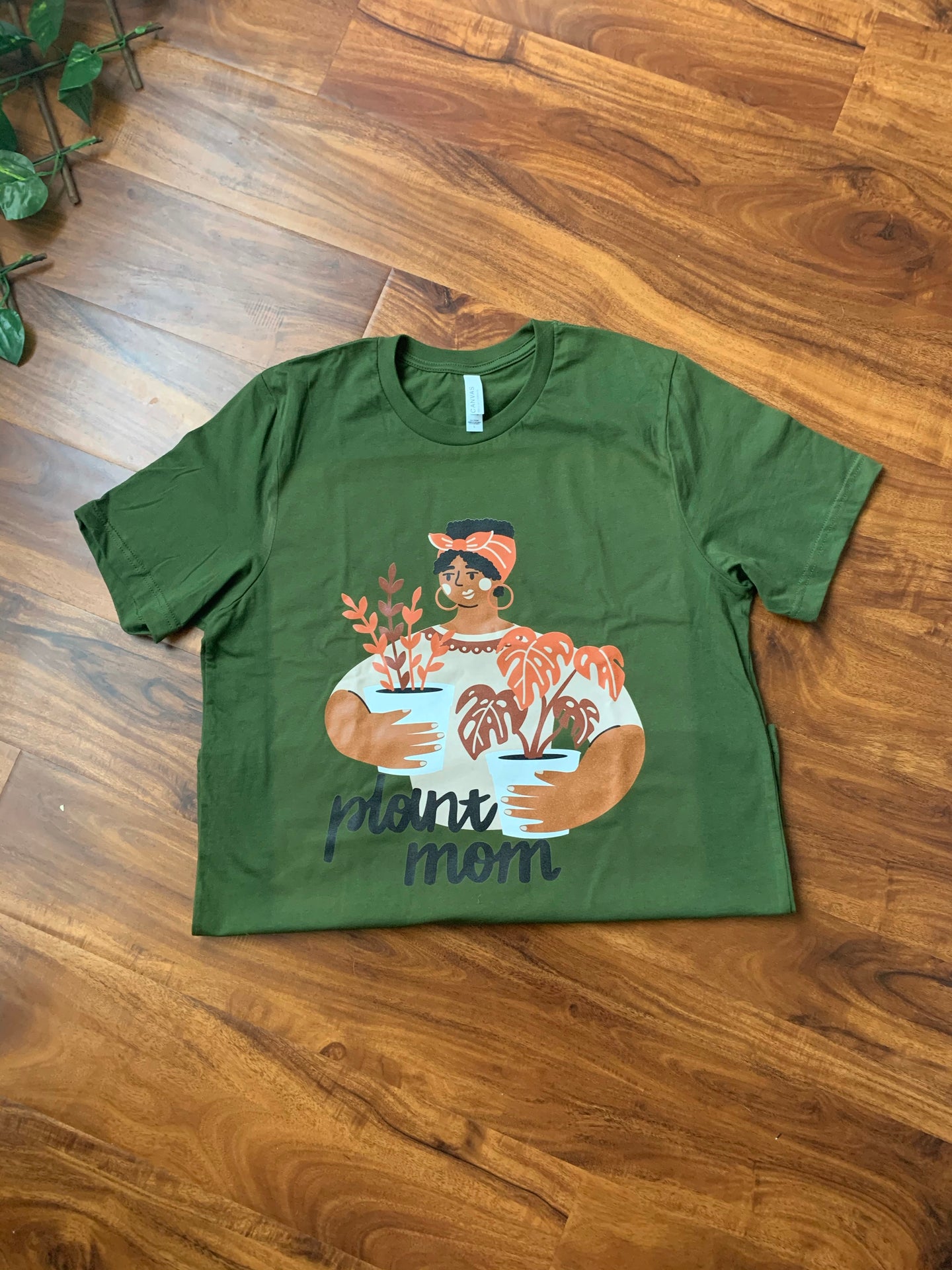 Plant Mama (OLV) Tee